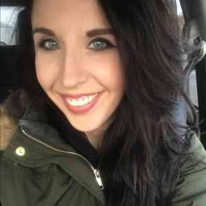 Meet your Posher, Lindsey